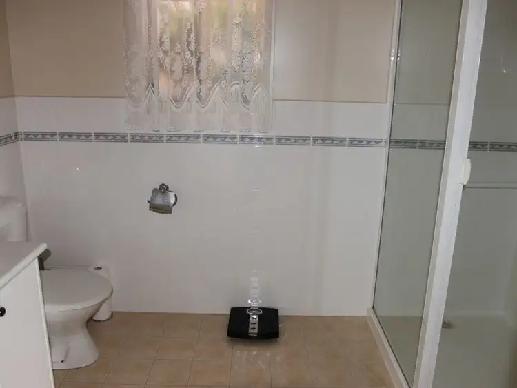 Seventh view of Homely townhouse listing, Unit 2/2 Thom Street, Alexandra VIC 3714