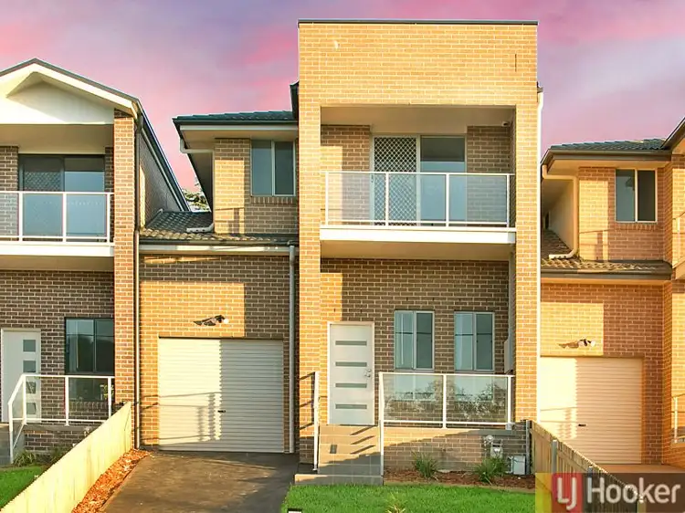 128b Lindesay St, Campbelltown NSW 2560