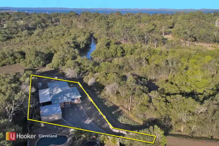 2 Buggy Place, Redland Bay QLD 4165