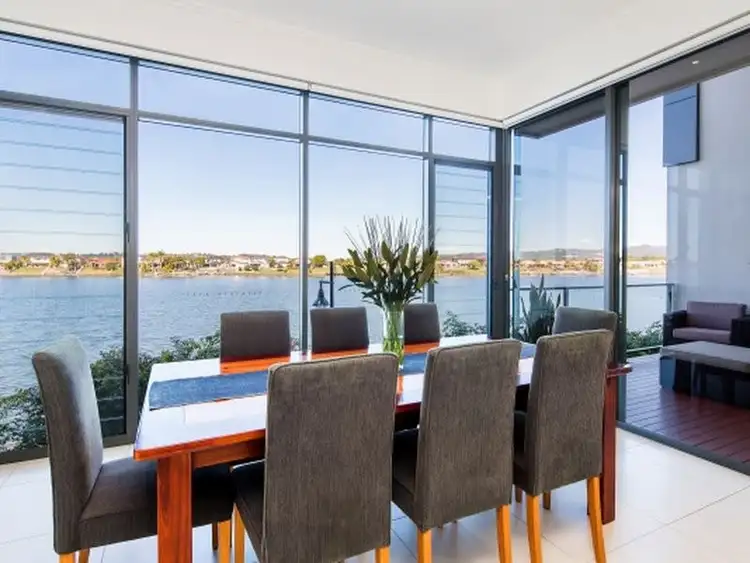 3/9 Moores Crescent, Varsity Lakes QLD 4227