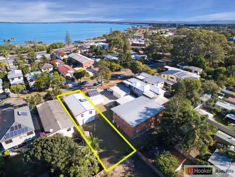 8 Short Street, Woody Point QLD 4019
