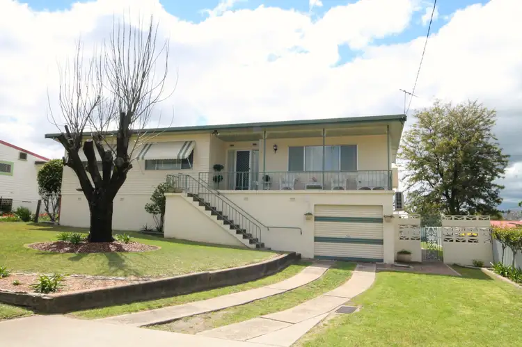 16 Carlyle Street, Inverell NSW 2360