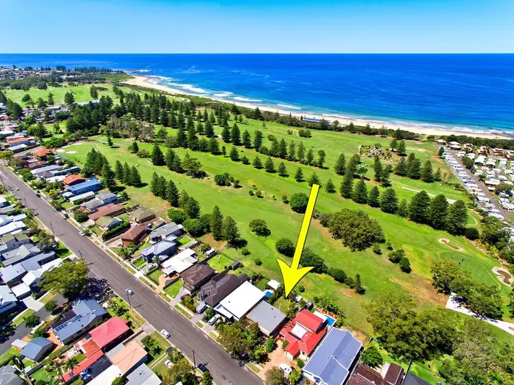 Second view of Homely house listing, 124 Grandview Street, Shelly Beach NSW 2261