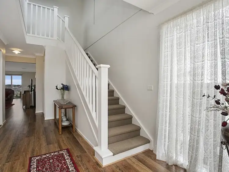 Sixth view of Homely house listing, 8 Toscana Way, Hidden Valley VIC 3756