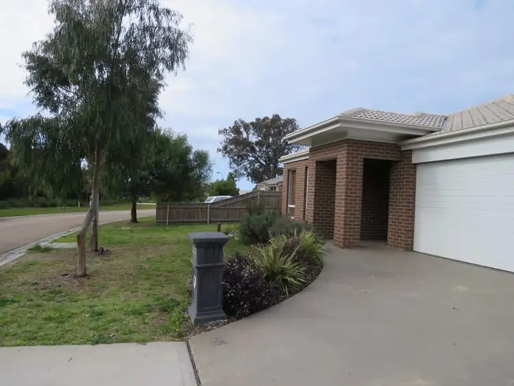 Fifth view of Homely house listing, 5 Alice Court, Paynesville VIC 3880