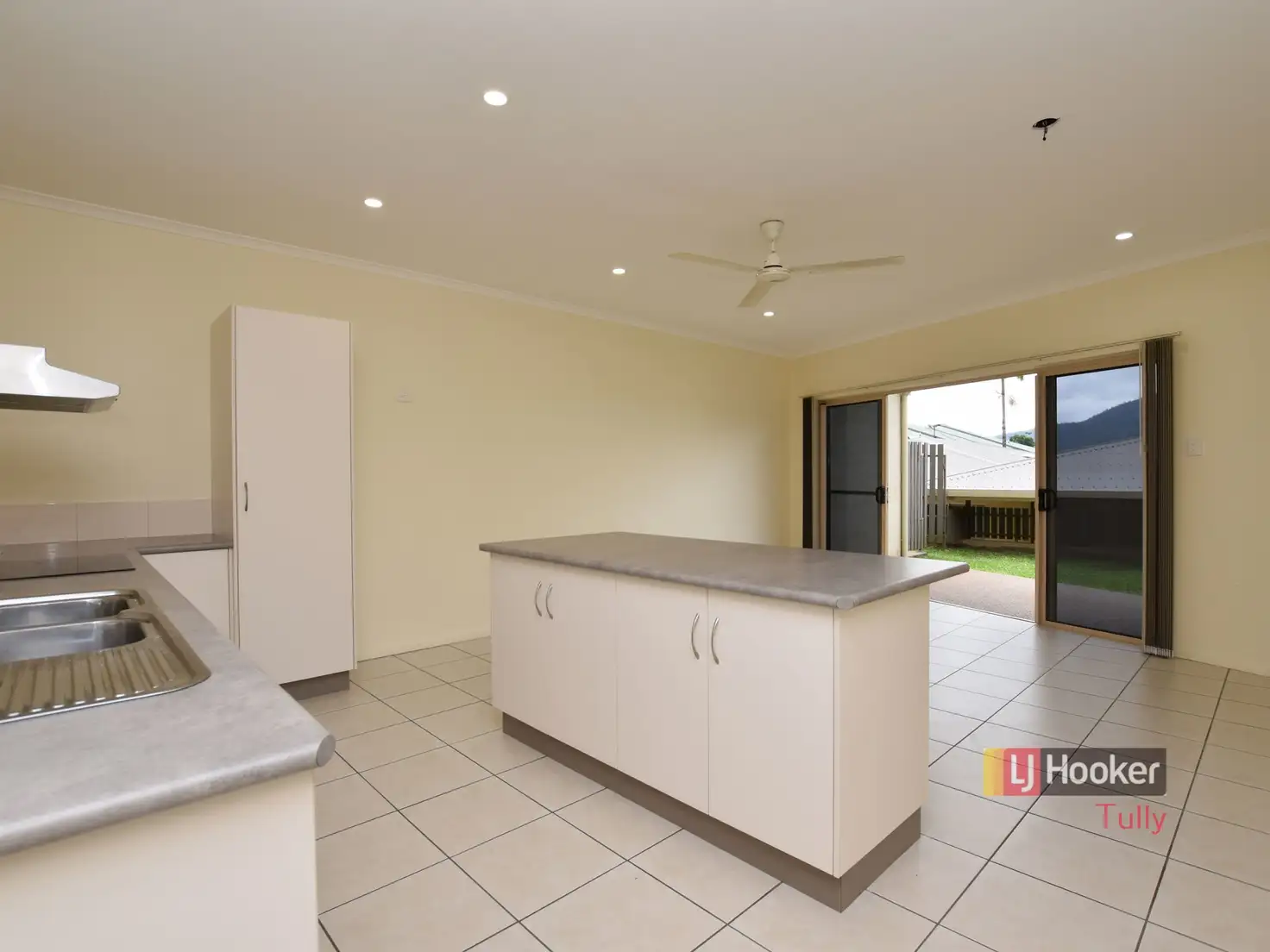 Main view of Homely unit listing, 2/11 McQuillen Street, Tully QLD 4854
