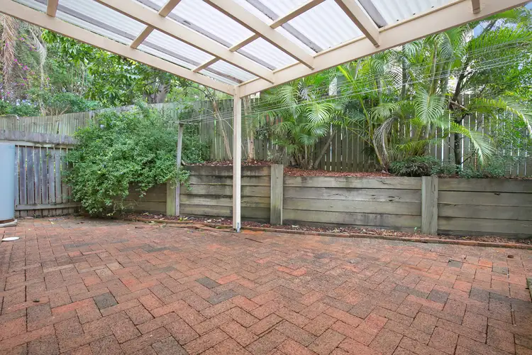 Fifth view of Homely townhouse listing, 2/31 Merinda Street, Greenslopes QLD 4120