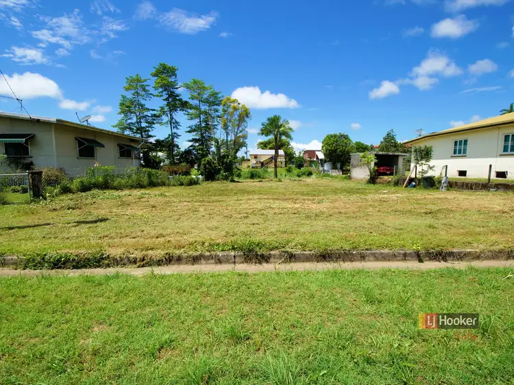 15 Thurles Street, Tully QLD 4854