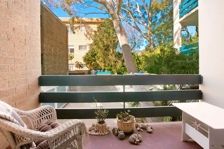 Third view of Homely unit listing, 4/34 The Crescent, Dee Why NSW 2099