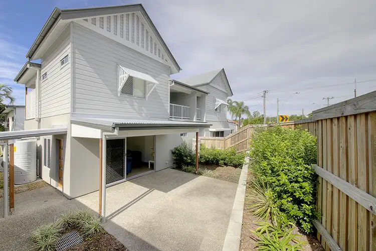 Main view of Homely townhouse listing, 2/340 Annerley Road, Annerley QLD 4103