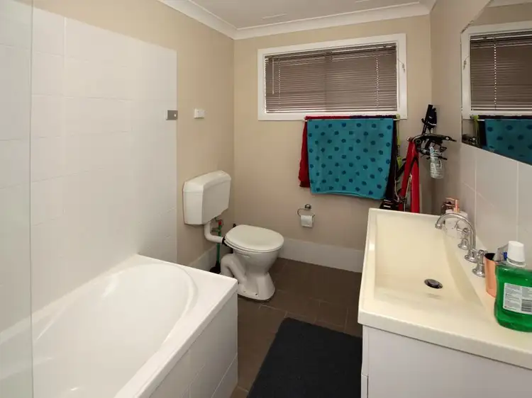 Seventh view of Homely flat listing, Unit 1/2 Bavaria Street, Tolland NSW 2650