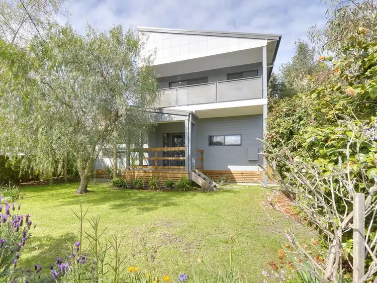 125 Service Road, Moe VIC 3825
