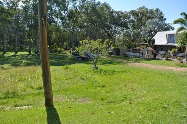 162 Lucas Drive, Lamb Island QLD 4184