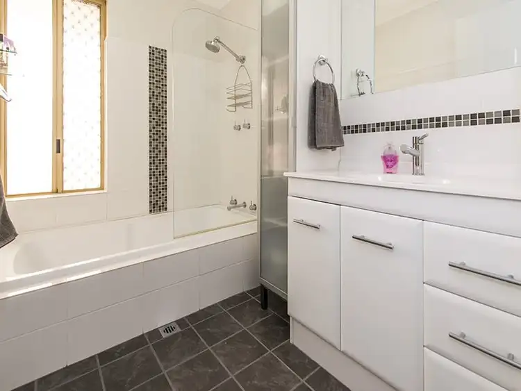 236 Newburn Road, High Wycombe WA 6057