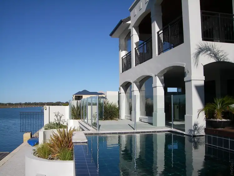 19 Katinka Retreat, Dudley Park WA 6210