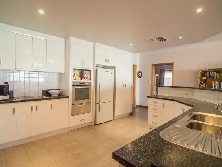 Fifth view of Homely house listing, 4 Fisher Drive, Berri SA 5343