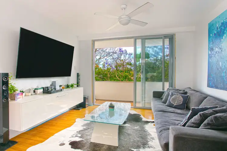 Second view of Homely unit listing, 4/2 Holborn Avenue, Dee Why NSW 2099