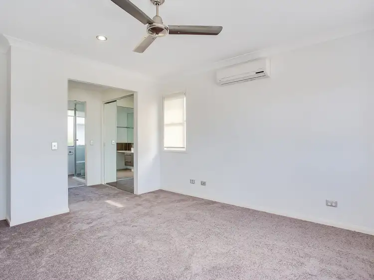 Sixth view of Homely townhouse listing, 39 Barcelona Way, Burleigh Waters QLD 4220