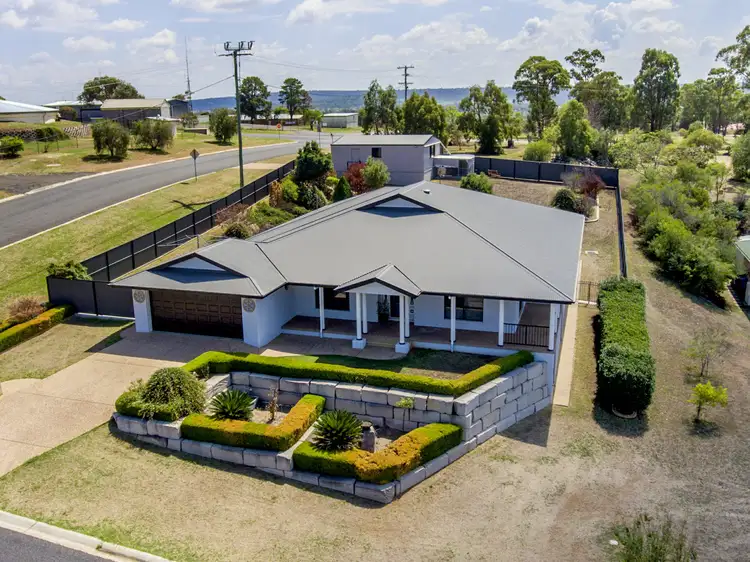2 Daniel Drive, Warwick QLD 4370