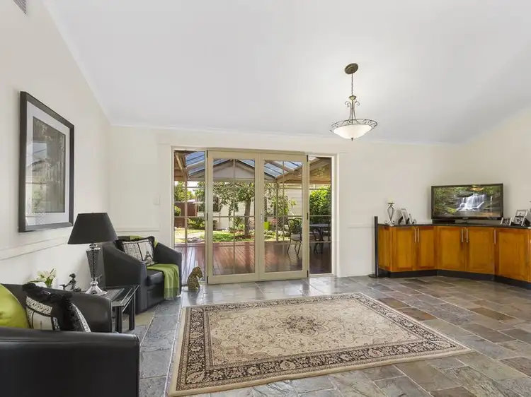 3 Dion Court, Sale VIC 3850