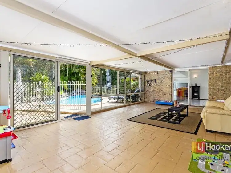 Second view of Homely house listing, 8 Mattes Place, Meadowbrook QLD 4131