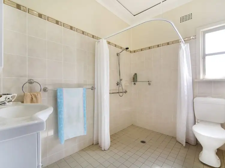 Fifth view of Homely house listing, 10 Giles Street, Chifley NSW 2036