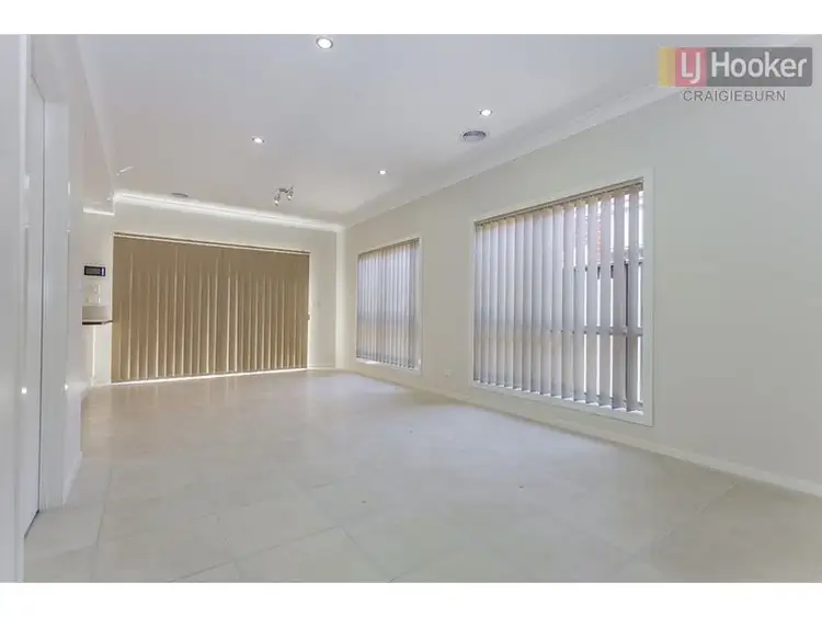 Fourth view of Homely unit listing, 4a Koomba Cres, Roxburgh Park VIC 3064