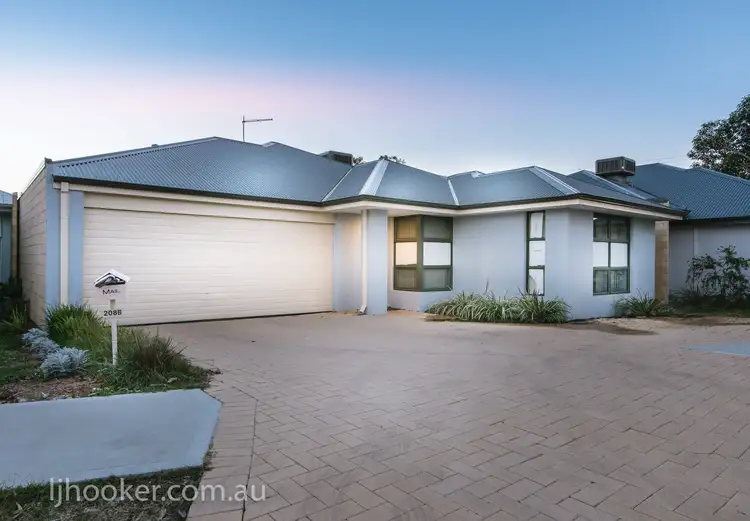 208B Hamilton Street, Queens Park WA 6107