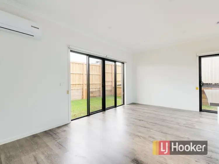 Fourth view of Homely townhouse listing, 7 Agate Lane, Pakenham VIC 3810