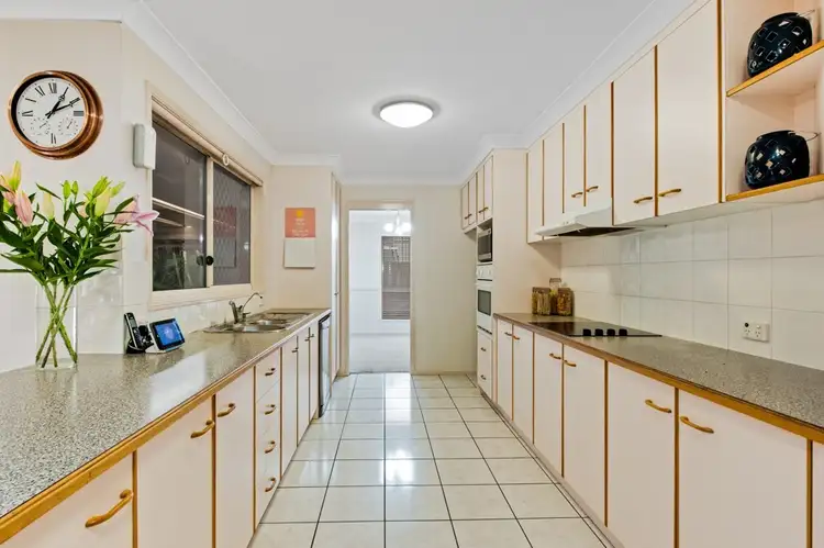 Fifth view of Homely house listing, 6 Serena Court, Birkdale QLD 4159