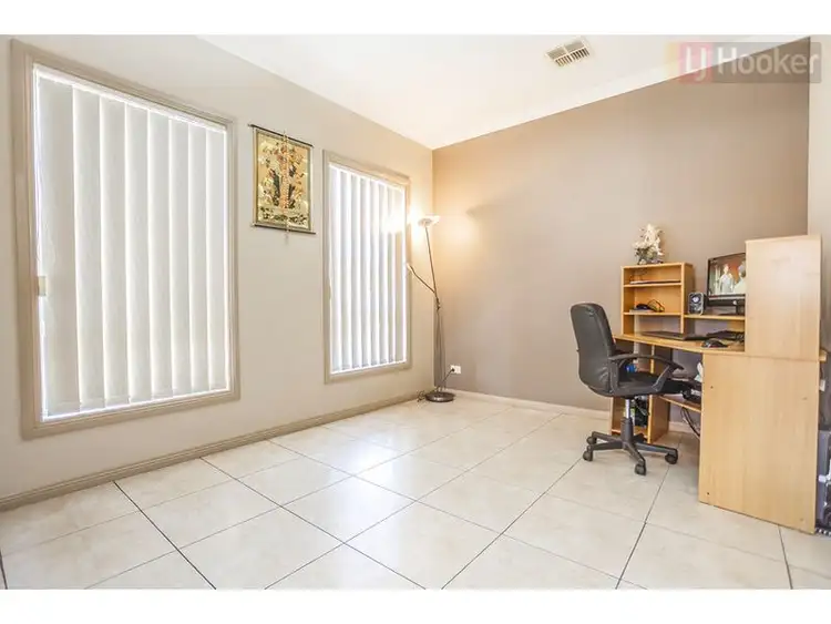 Sixth view of Homely house listing, 2 Colchester Cct, Roxburgh Park VIC 3064