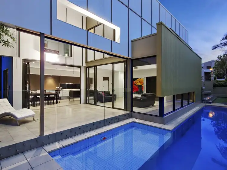 2 Twynam Mews, Pacific Pines QLD 4211