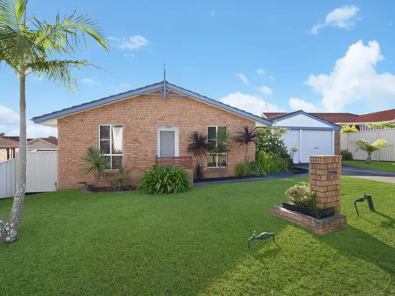 Main view of Homely house listing, 15 Woodside Court, Lake Haven NSW 2263