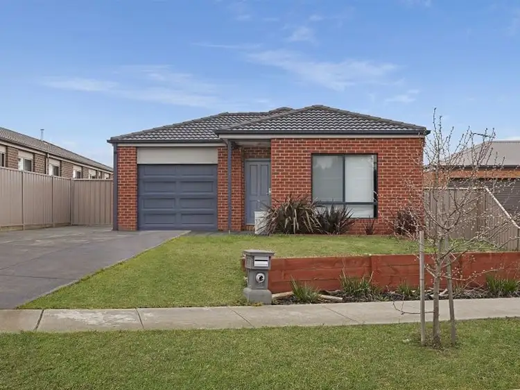 31 Adrian Circuit, Wallan VIC 3756