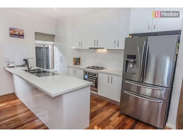 Second view of Homely house listing, 30 Periwinkle Circuit, Craigieburn VIC 3064