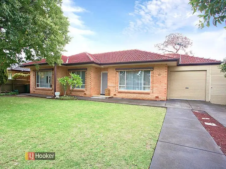 17 Adaluma Ave, Pooraka SA 5095