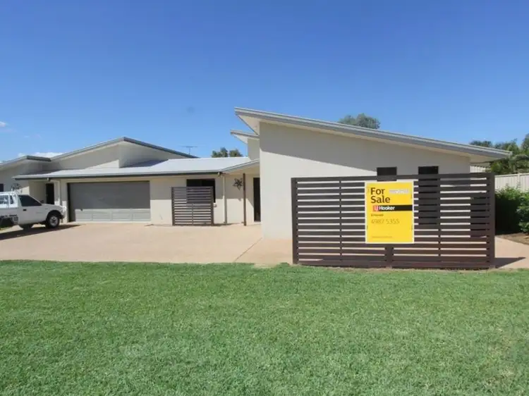 Main view of Homely unit listing, 2/10 Mooney Crescent, Emerald QLD 4720
