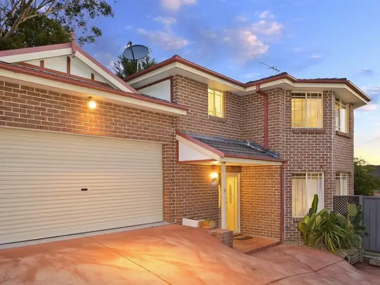 Duplex 2/7 Henry Lawson Drive, East Hills NSW 2213
