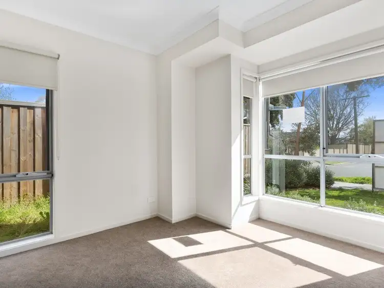 Seventh view of Homely townhouse listing, 2/34 Birdwood Street, Frankston VIC 3199