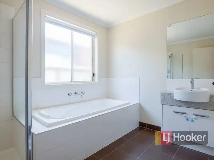 Sixth view of Homely house listing, 5 Circuit Way, Truganina VIC 3029
