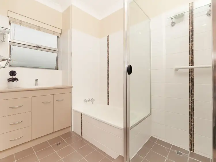 Fifth view of Homely unit listing, 6/23 Macaulay Street, Coorparoo QLD 4151