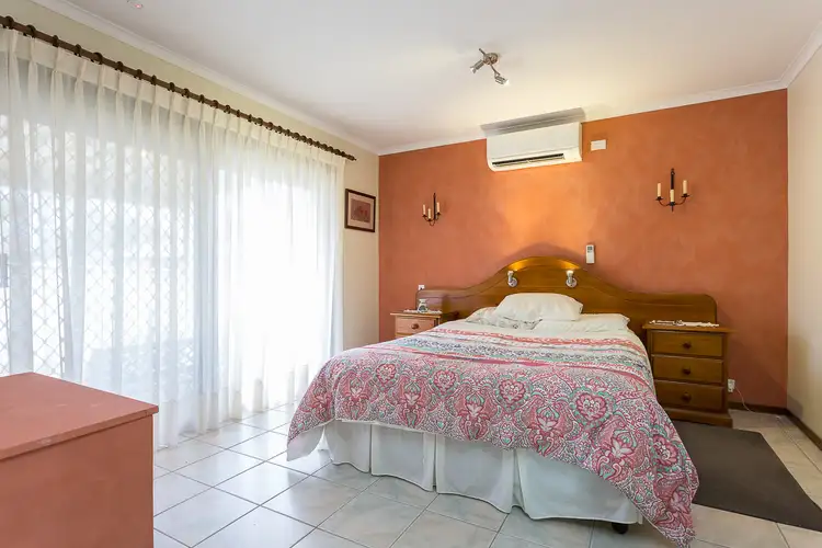 Fifth view of Homely house listing, 4 Leeds Court, Alexandra Hills QLD 4161