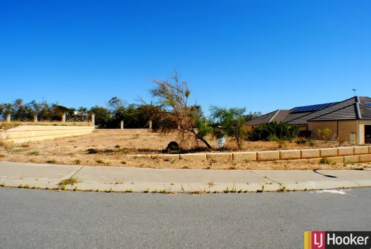 4 Dardanup Parkway, Dawesville WA 6211