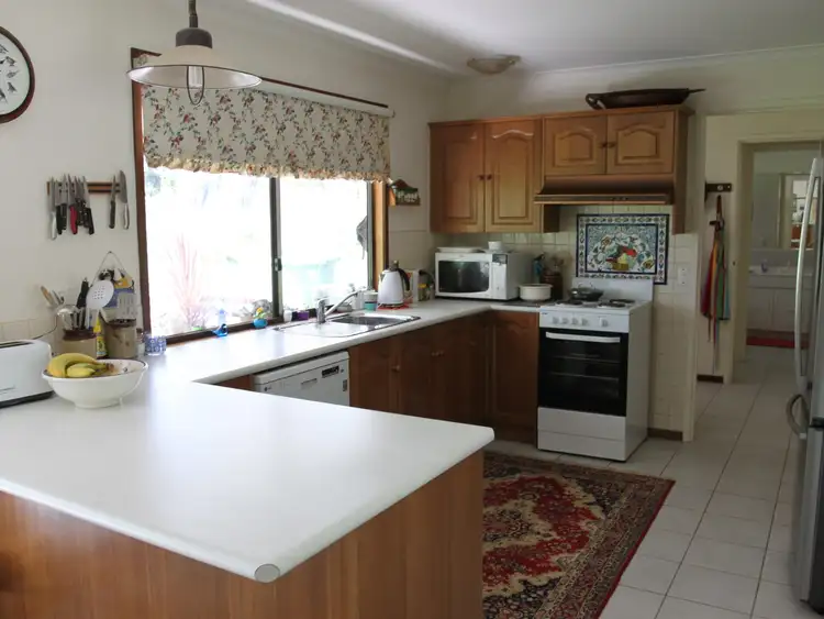 Fifth view of Homely house listing, 11 McGuigans Rd, Yarck VIC 3719