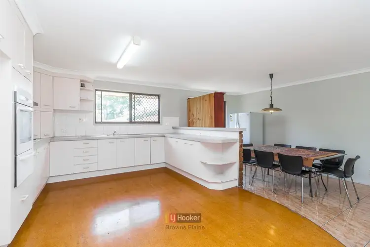 1 Enford Street, Hillcrest QLD 4118