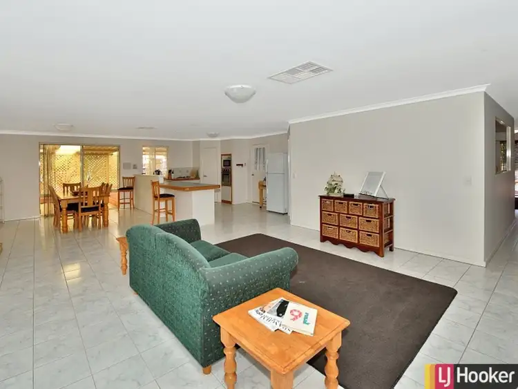 20 Prestwick Green, Meadow Springs WA 6210