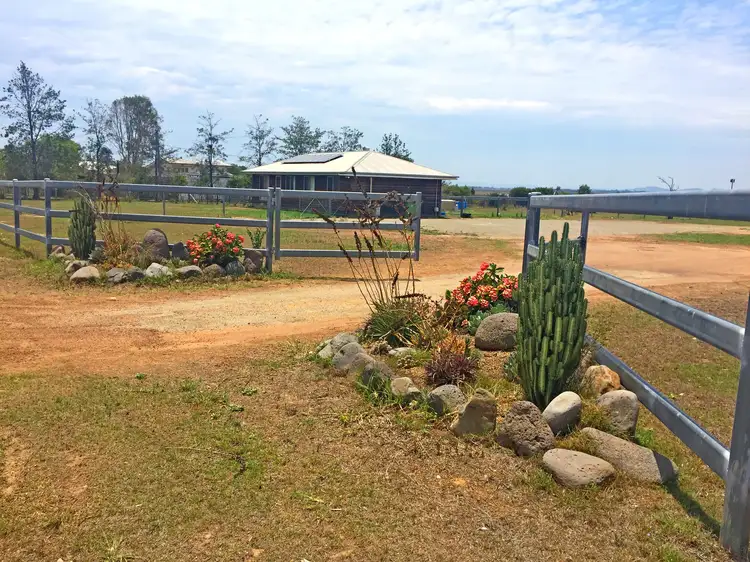 26 Topaz Crescant, Lockyer Waters QLD 4311