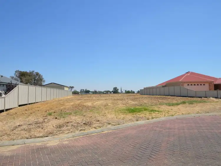 8 Horizon Avenue, Harvey WA 6220