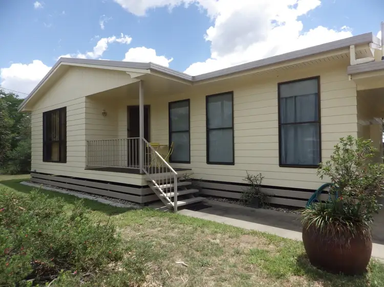 15 Everingham Avenue, Roma QLD 4455