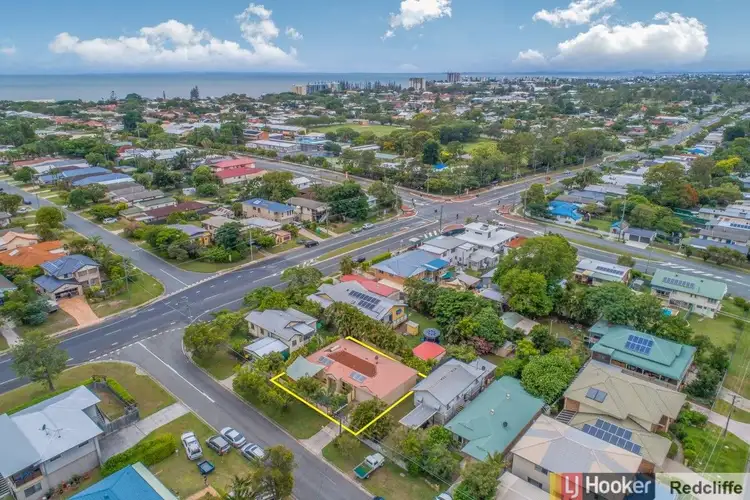 2B Amanda Street, Scarborough QLD 4020